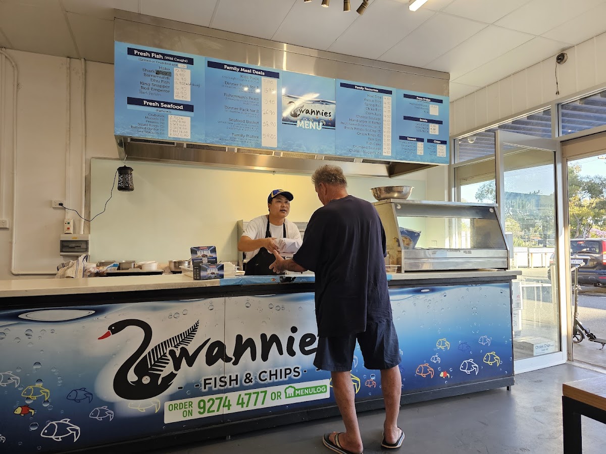 Swannies Fish & Chips Photo 2