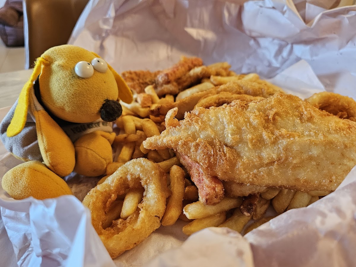 Swannies Fish & Chips Photo 3