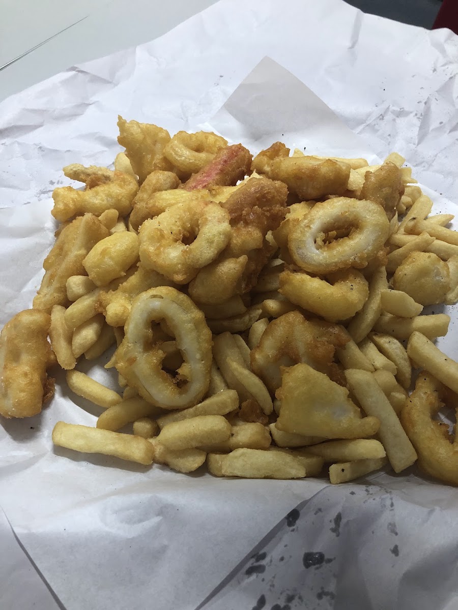 Swannies Fish & Chips Photo 8