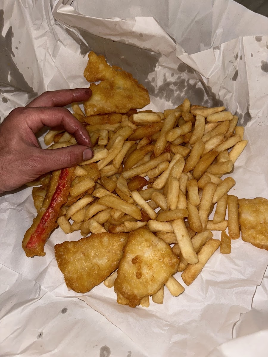 Swannies Fish & Chips Photo 9